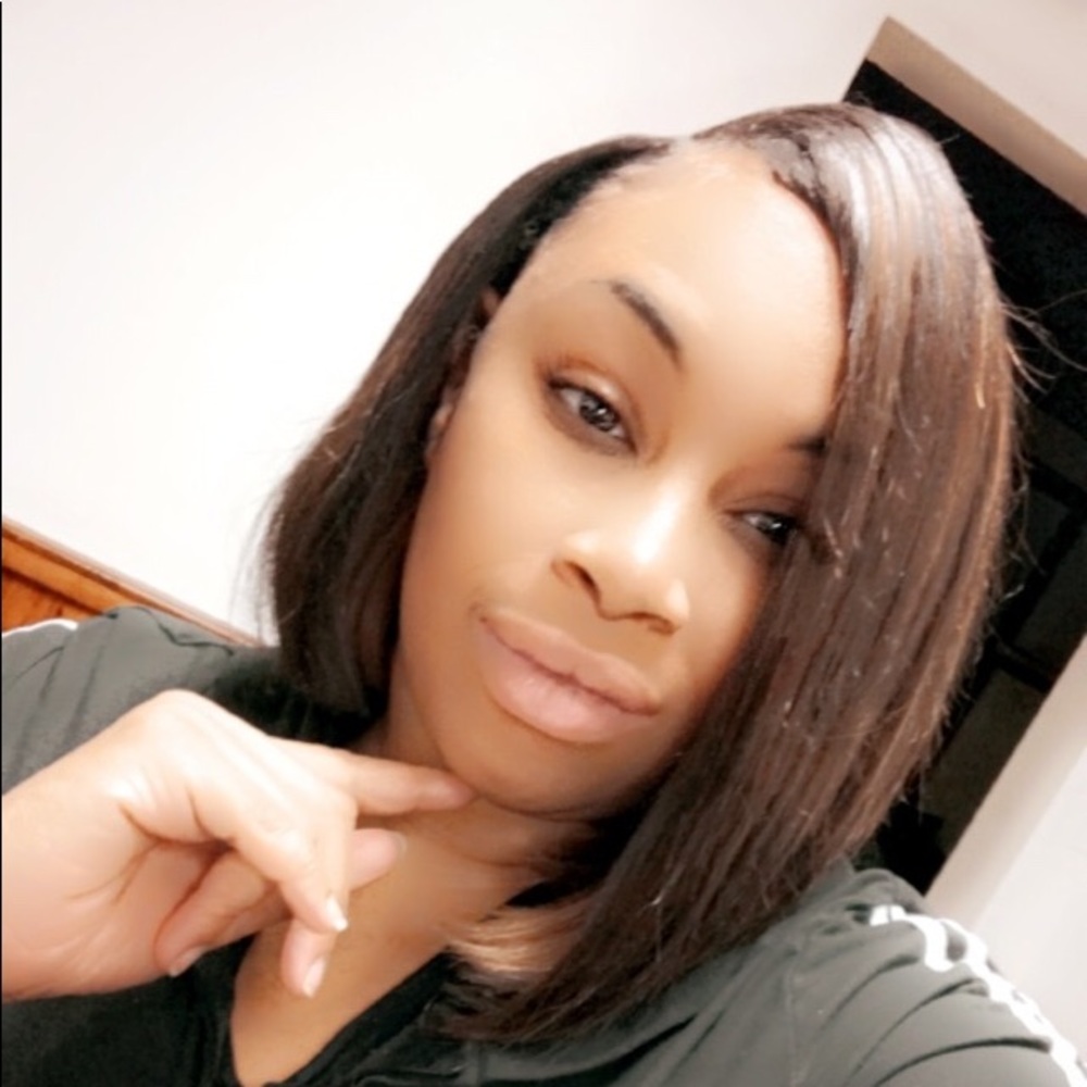 Meet your Posher, Crystal